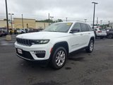 Used 2022 Jeep Grand Cherokee Limited image 3