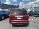 Used 2007 Chrysler Town & Country Touring image 4