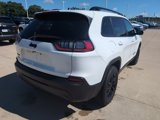 Used 2023 Jeep Cherokee Altitude Lux image 3