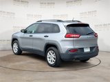 Used 2017 Jeep Cherokee Sport image 3