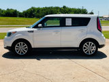 Used 2019 Kia Soul + image 4
