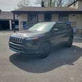 Used 2016 Jeep Cherokee Sport image 2