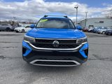 Certified 2022 Volkswagen Taos SE image 2