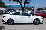 New 2025 Hyundai Elantra SEL image 4