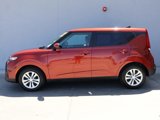 Used 2022 Kia Soul LX image 2