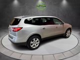 Used 2017 Chevrolet Traverse LT w/ Style and Technology Package image 3