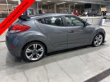Used 2013 Hyundai Veloster w/ Style Pkg image 3