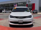 Used 2019 Chrysler Pacifica Touring image 3