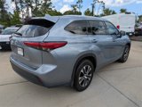 Used 2020 Toyota Highlander XLE image 4