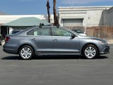Used 2016 Volkswagen Jetta SE image 2
