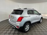 Used 2020 Chevrolet Trax LT w/ LT Convenience Package image 3