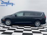 Used 2023 Chrysler Voyager LX image 2
