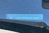 Certified 2018 Honda Accord Touring image 3