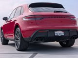 Certified 2024 Porsche Macan image 3