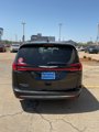 Used 2022 Chrysler Pacifica Touring-L image 4