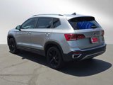 Used 2022 Volkswagen Taos SE w/ Panoramic Sunroof Package image 5