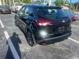 Used 2023 Nissan Kicks SV image 3
