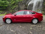 Used 2016 Ford Fusion Energi SE image 2