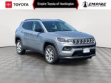 Used 2022 Jeep Compass Latitude image 1