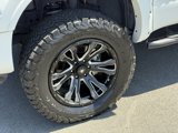 Used 2021 Nissan Titan SV w/ SV Convenience Package image 4