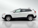 Used 2016 Jeep Cherokee Latitude image 2