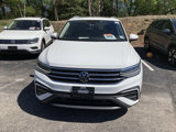 Used 2022 Volkswagen Tiguan SE w/ Panoramic Sunroof Package image 2