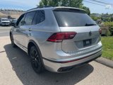 Certified 2022 Volkswagen Tiguan SE R-Line image 4