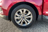 Used 2019 Ford Edge Titanium image 3