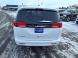 Used 2023 Chrysler Voyager LX image 5