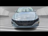 Certified 2022 Hyundai Elantra SEL w/ Convenience Package image 2