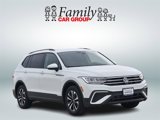 Used 2024 Volkswagen Tiguan S image 2
