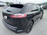 Used 2022 Ford Edge SE w/ Black Appearance Package image 3