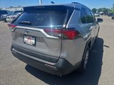 Used 2021 Toyota RAV4 LE image 5