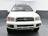 Used 2001 Nissan Pathfinder LE image 3
