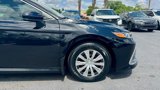 Used 2022 Toyota Camry LE image 3