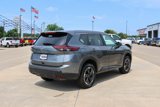 Used 2025 Nissan Rogue SV image 3