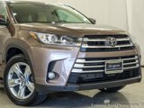 Used 2018 Toyota Highlander Limited image 3