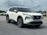 Used 2021 Nissan Rogue SV image 2