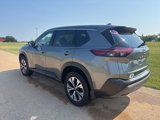 Used 2021 Nissan Rogue SV image 3
