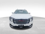Used 2023 GMC Terrain SLT image 3