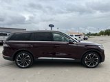 Used 2020 Lincoln Aviator Reserve w/ Equipment Group 202A image 6