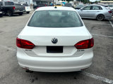 Used 2011 Volkswagen Jetta SEL image 4