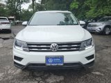 Used 2021 Volkswagen Tiguan SE w/ Panoramic Sunroof Package image 3