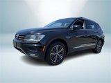 Used 2018 Volkswagen Tiguan SEL image 2