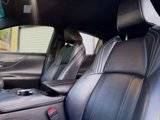Used 2021 Toyota Venza XLE w/ Softex Package image 5