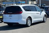 Used 2022 Chrysler Pacifica Touring-L image 3