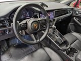 Used 2024 Porsche Macan image 4