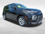 Used 2022 Kia Soul LX w/ Technology Package image 2