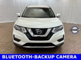 Used 2017 Nissan Rogue SV image 2