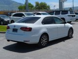 Used 2017 Volkswagen Jetta SE image 4